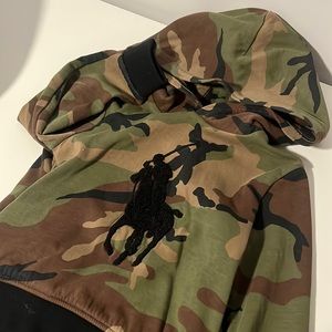 Polo hoodie